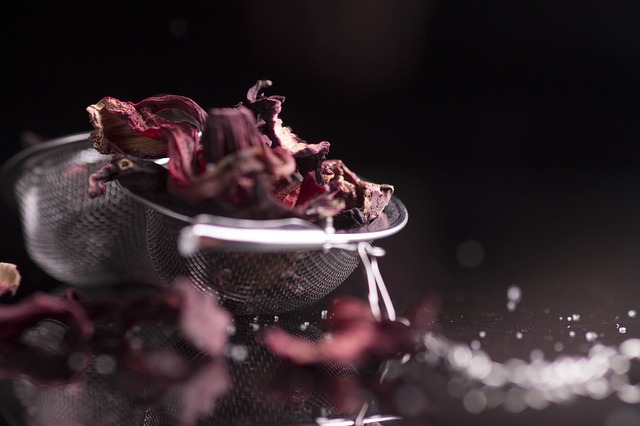 Les effets curatifs de l’infusion de fleurs d’hibiscus